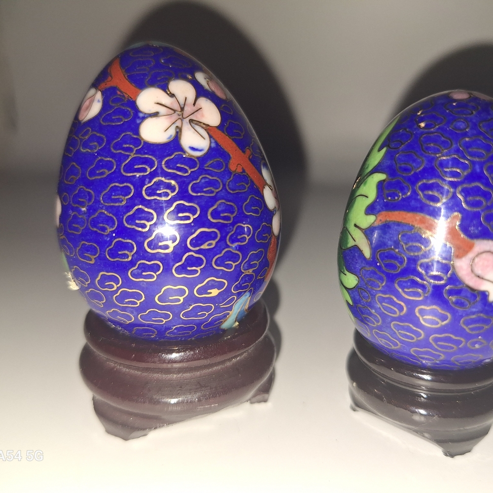 Vintage Chinese Enamel  Floral  Eggs
